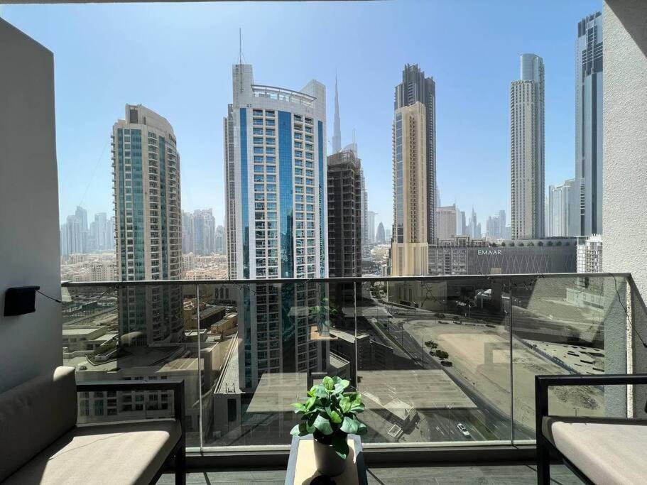 Urban King Bed With Burj Khalifa View & Dubai Mall Kültér fotó